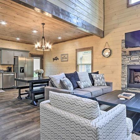 Smoky Cove Retreat With Private Hot Tub And Deck! Villa Sevierville Exterior photo